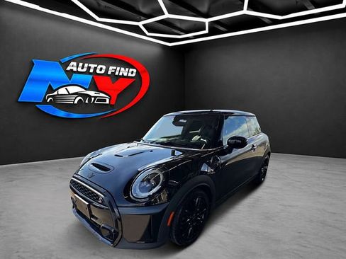 Used 2022 MINI Cooper S FWD image 1