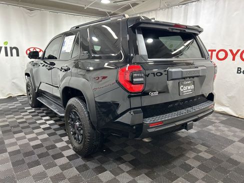 Used 2025 Toyota 4Runner TRD Off-Road Premium w/ Tow Technology Package image 5