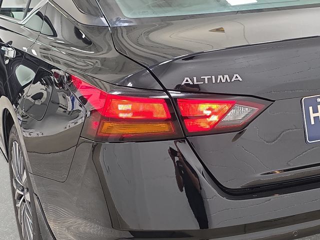 Used 2024 Nissan Altima 2.5 SV w/ SV Premium Package FWD image 34