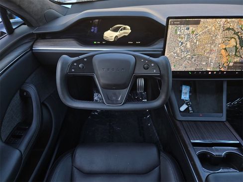 Used 2022 Tesla Model S image 14