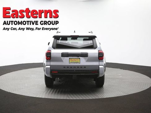 Used 2025 Toyota 4Runner SR5 AWD/4WD image 36