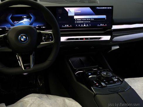 New 2026 BMW i5 eDrive40 w/ M Sport Package AWD/4WD image 16