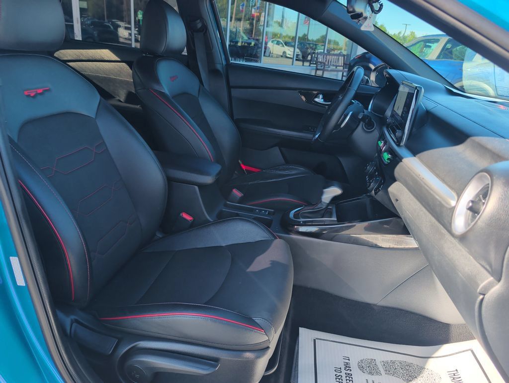Used 2022 Kia Forte GT w/ GT Technology Package FWD image 21
