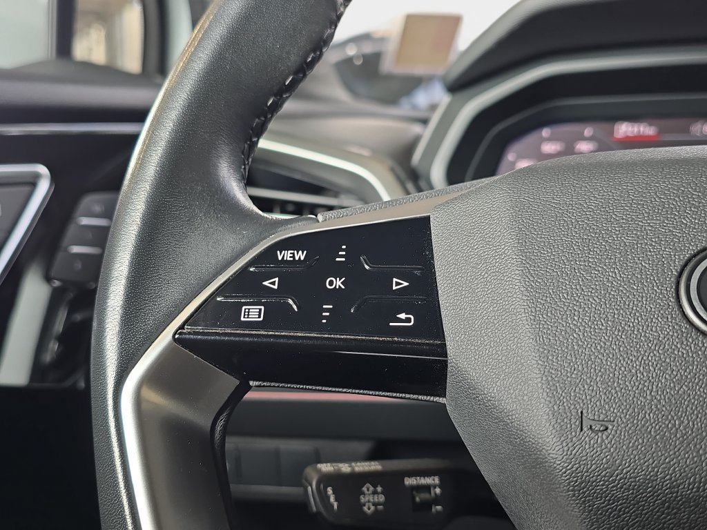 Certified 2023 Audi Q4 e-tron Premium Plus AWD/4WD image 18