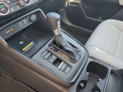 Used 2025 Honda CR-V EX-L image 17