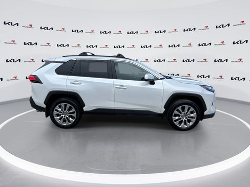 Used 2025 Toyota RAV4 XLE Premium FWD image 9