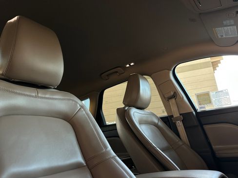 Used 2022 Lincoln Corsair FWD image 16