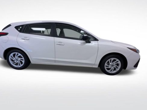 Used 2024 Subaru Impreza 2.0i AWD/4WD image 9