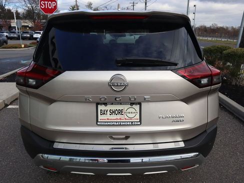 Certified 2022 Nissan Rogue Platinum w/ Head-Up Display Package AWD/4WD image 7