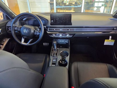 Used 2025 Honda Civic Sport image 28