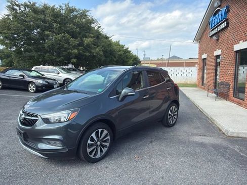 Used 2018 Buick Encore Preferred FWD image 2
