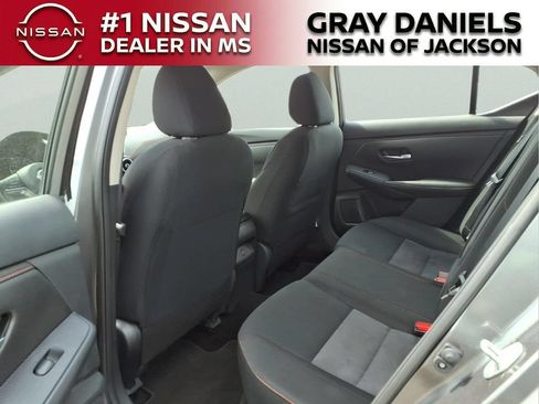 Used 2025 Nissan Sentra SR FWD image 27