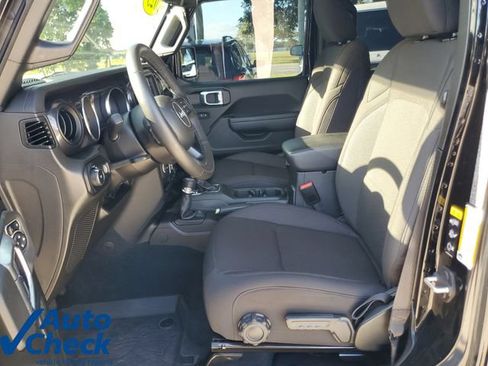 Used 2023 Jeep Wrangler Unlimited Sport AWD/4WD image 15