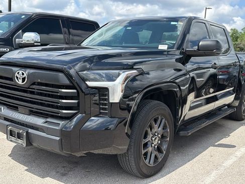 Used 2022 Toyota Tundra SR w/ SR Tow Package RWD image 15