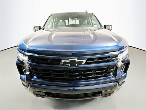 Used 2022 Chevrolet Silverado 1500 RST w/ Convenience Package II image 2
