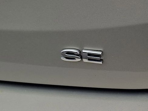 Used 2016 Ford Focus SE image 30