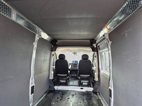 Used 2021 RAM ProMaster 2500 FWD image 6
