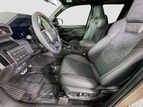 Certified 2025 Toyota Tacoma TRD Pro AWD/4WD image 22