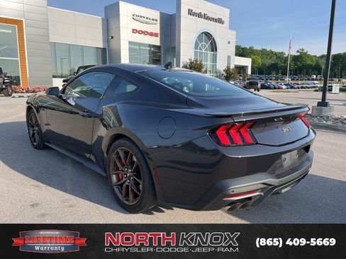 Used 2024 Ford Mustang GT Premium RWD image 4