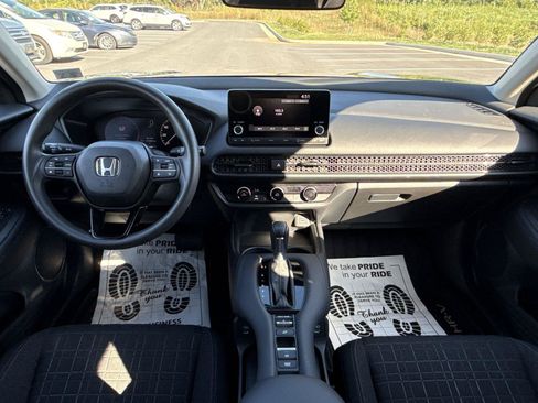 Used 2024 Honda HR-V LX image 19