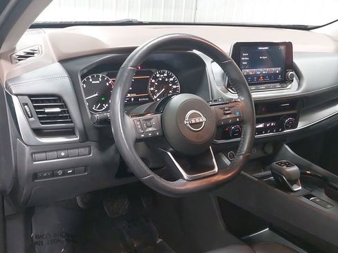 Certified 2023 Nissan Rogue SV w/ SV Premium B Package image 16