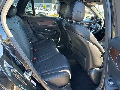 Used 2022 Mercedes-Benz GLC 300 w/ Premium Package Lite image 21