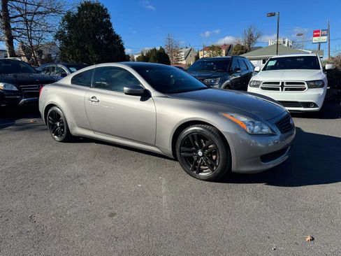 Used 2009 INFINITI G37 x Coupe w/ Premium Pkg image 9