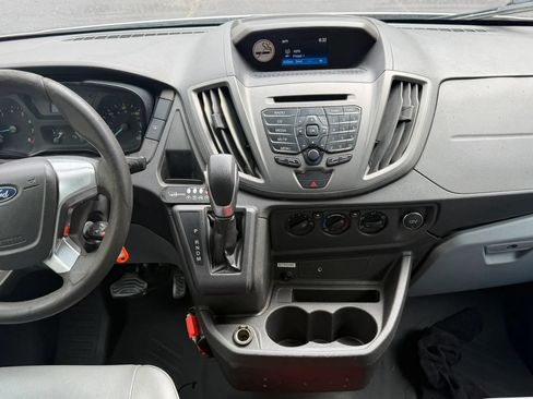 Used 2019 Ford Transit 350 XL RWD image 17