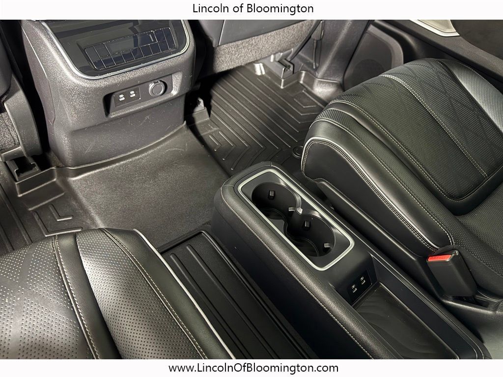 Used 2025 INFINITI QX80 Sensory AWD/4WD image 12
