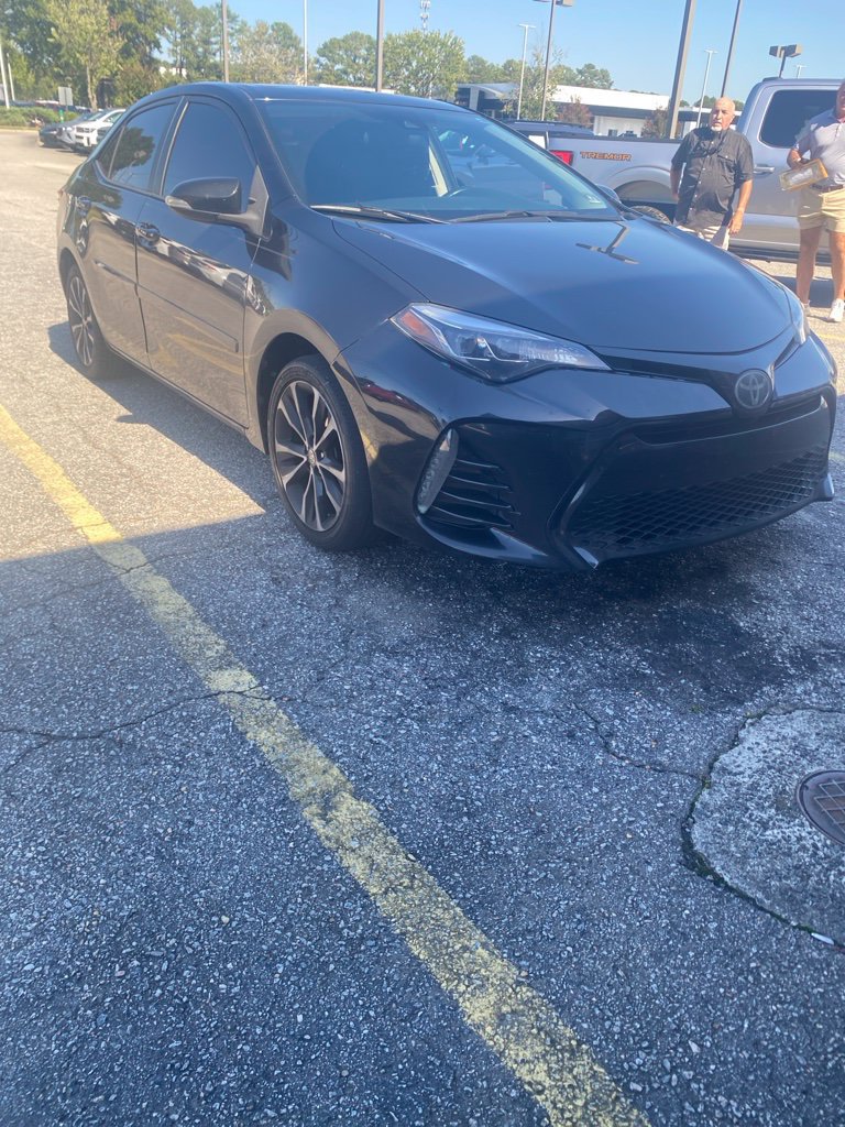 Used 2019 Toyota Corolla SE w/ SE Premium Package FWD image 2
