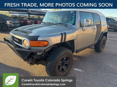Used 2012 Toyota FJ Cruiser 4WD w/ Convenience Pkg image 3
