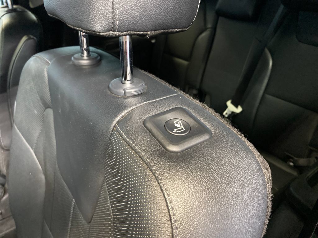 Used 2022 Kia Telluride SX w/ Nightfall Edition Package AWD/4WD image 26