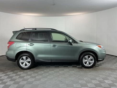 Used 2014 Subaru Forester 2.5i Limited AWD/4WD image 4