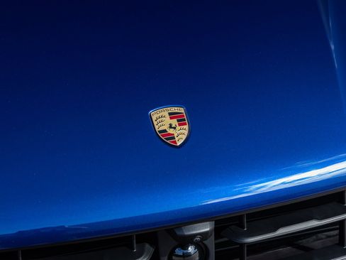 Certified 2026 Porsche Macan AWD/4WD image 21