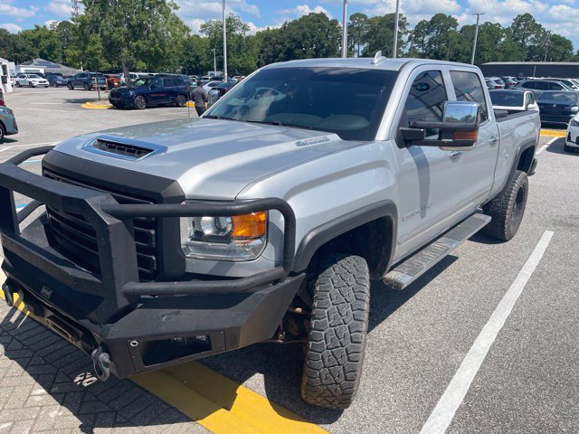 Used 2018 GMC Sierra 2500 Denali w/ Duramax Plus Package AWD/4WD image 14