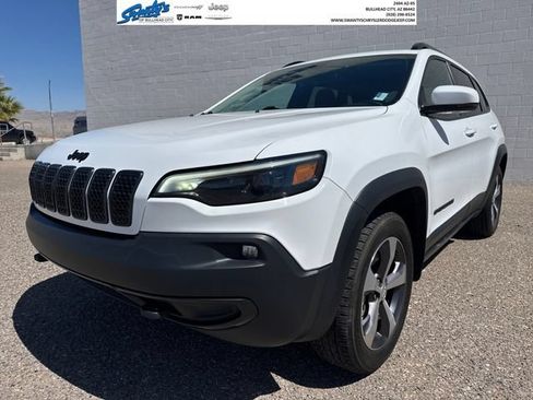 Used 2020 Jeep Cherokee Latitude w/ Quick Order Package 26F North AWD/4WD image 1