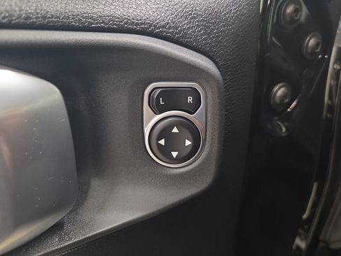 Used 2020 Jeep Wrangler Unlimited Rubicon AWD/4WD image 22