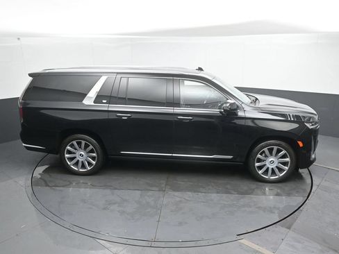 Used 2024 Cadillac Escalade ESV Premium Luxury Platinum AWD/4WD image 35