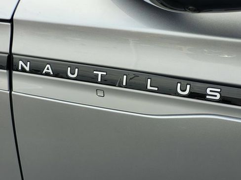 New 2026 Lincoln Nautilus Reserve AWD/4WD image 24