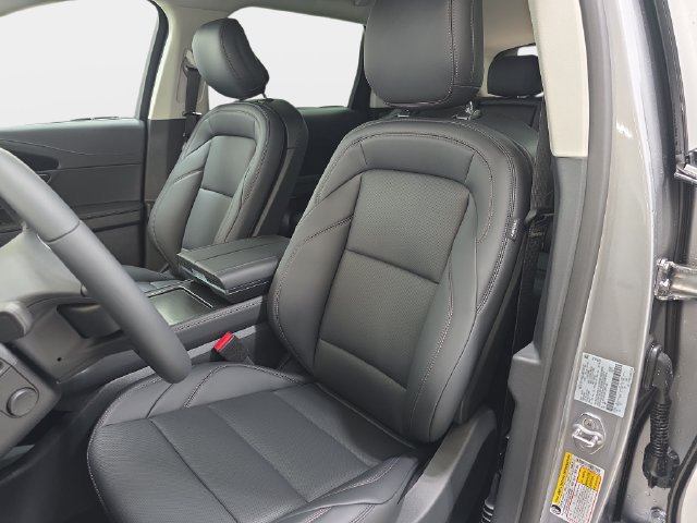 New 2026 Lincoln Nautilus Premier AWD/4WD image 12