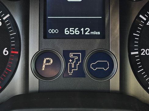 Used 2018 Lexus GX 460 Premium w/ Premium Package image 7