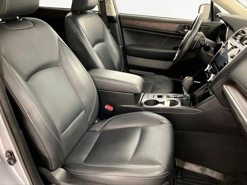 Used 2019 Subaru Outback 3.6R Limited w/ Popular Package #2 image 23