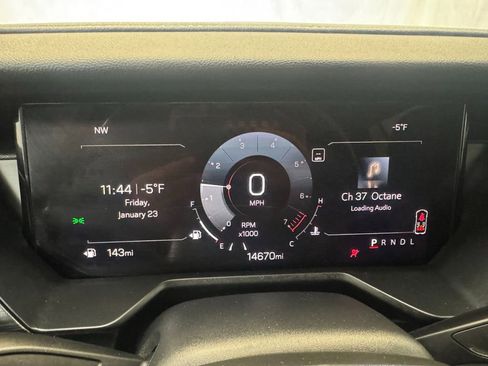 Certified 2025 GMC Acadia Elevation FWD image 12