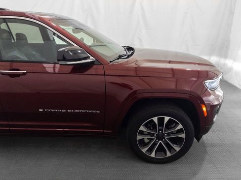 Used 2022 Jeep Grand Cherokee Overland image 9