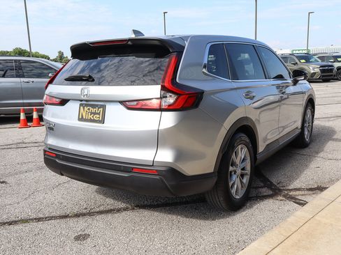 Used 2025 Honda CR-V EX-L image 4