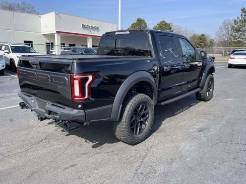 Used 2018 Ford F150 Raptor w/ Equipment Group 801A Mid image 8