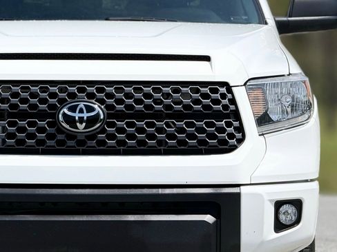Used 2021 Toyota Tundra SR5 w/ SX Package AWD/4WD image 15