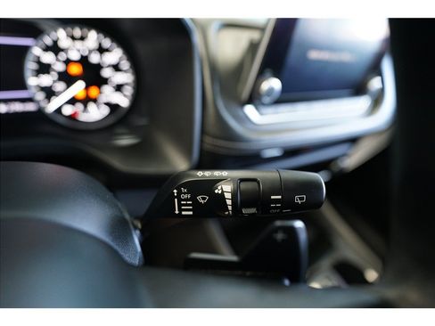 Used 2024 Nissan Rogue SV FWD image 23