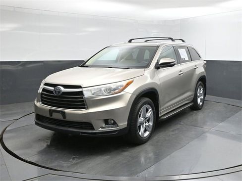 Used 2015 Toyota Highlander Limited image 1