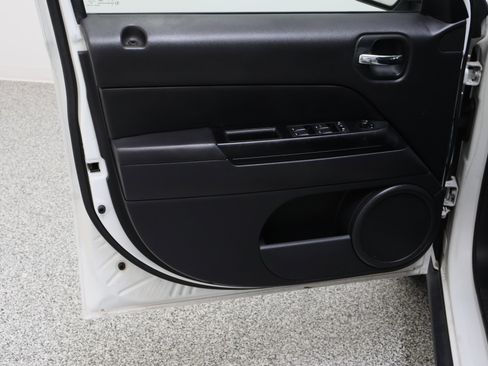 Used 2015 Jeep Patriot Sport w/ Power Value Group FWD image 12